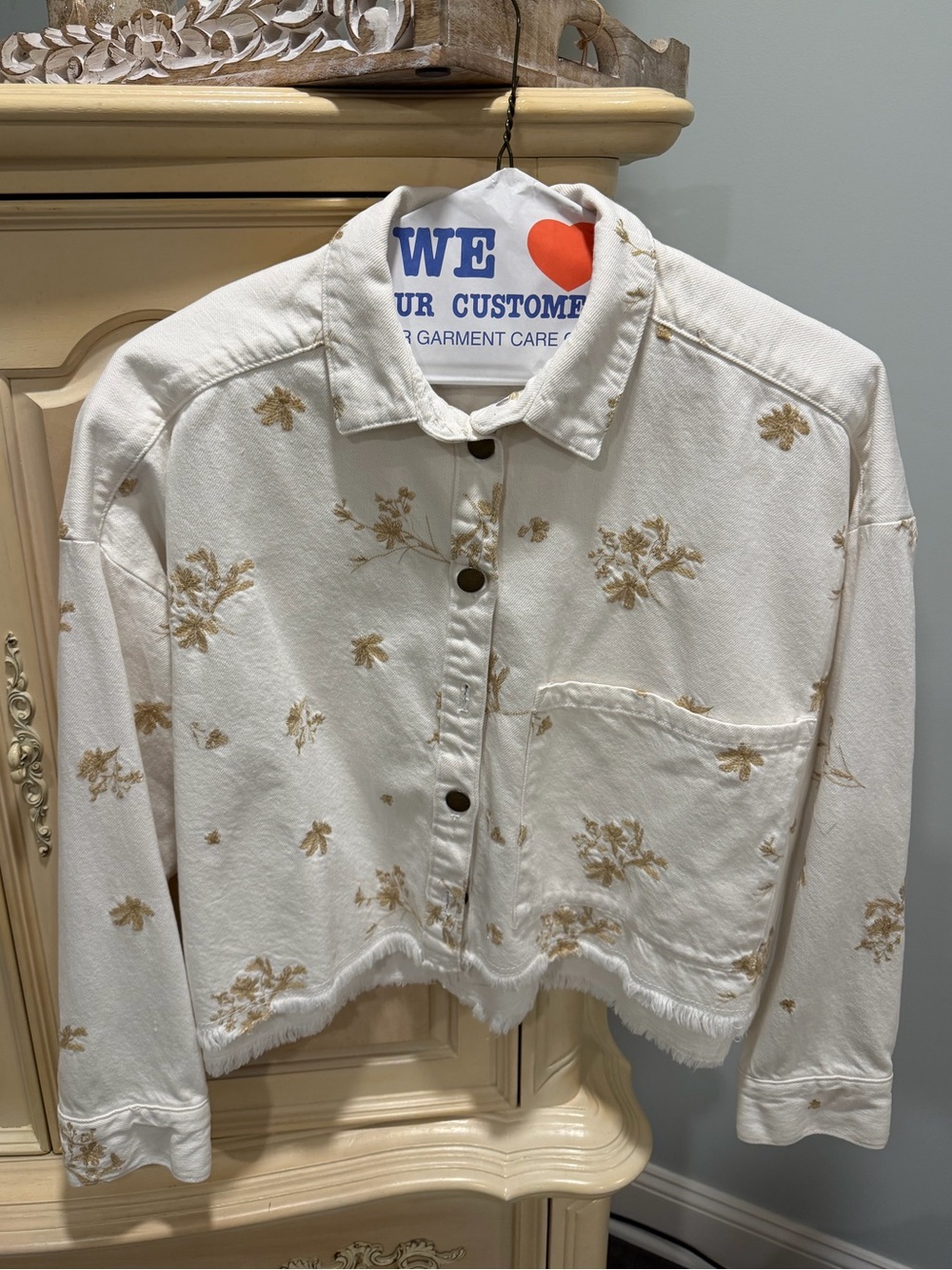 Zara Cream Cropped Floral Button-Up Jacket